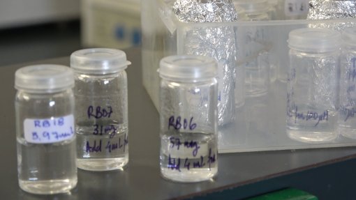 Nova geração de polímeros para eliminar bactérias em ambiente hospitalar