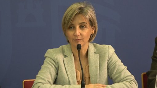 Governo enfrenta “luta sem tréguas” por melhores tempos de resposta
 