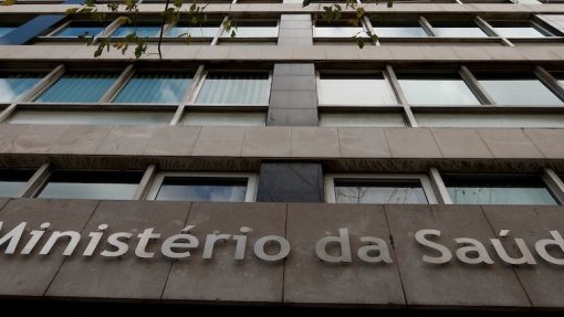 Ministério da Saúde garante que está em curso &quot;plano de ação&quot; para melhorar tempos de espera