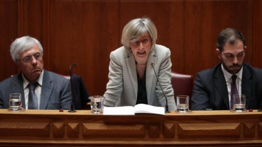 Serviço Nacional da Saúde &quot;não está um caos&quot;, segundo ministra