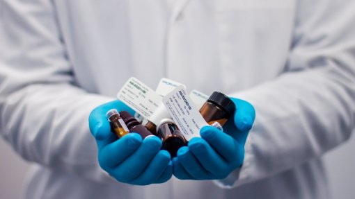 Infarmed diz que concluiu mais do dobro de processos de medicamentos em 2019