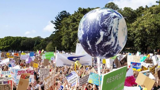 Milhares de alunos na Austrália e nas Ilhas do Pacífico em greve pelo clima