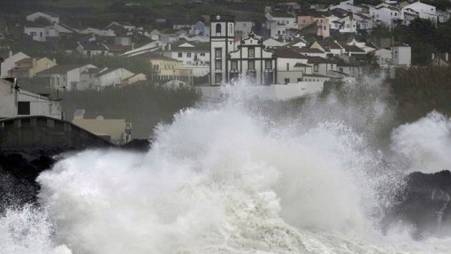 Decretada situação de crise energética nas ilhas das Flores e Corvo