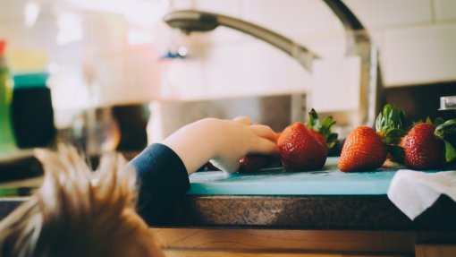 Nutricionistas alertam para importância de pequeno-almoço diário e com fruta nas crianças
