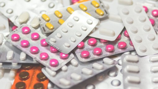 Mais de 105 milhões de unidades de medicamentos falsificados retirados do mercado em 10 anos