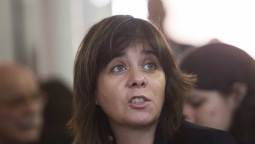 Catarina Martins apresenta 15 medidas de emergência do BE para salvar SNS