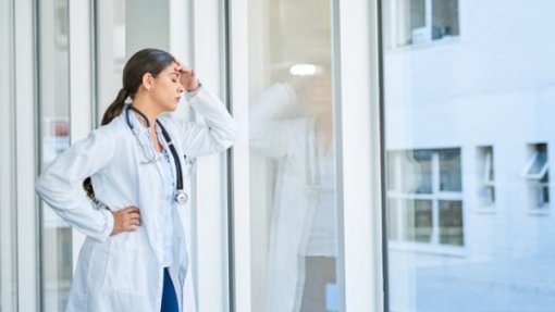 Um em cada seis trabalhadores apresenta diagnóstico psiquiátrico