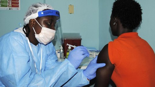 Ébola: Aliança internacional vai investir 162 milhões de euros na criação de reserva de vacinas