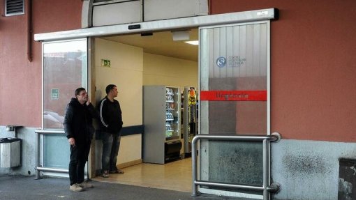 Urgência renovada do S. José com mais salas de espera e entrada distinta para macas