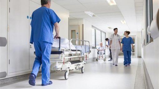 Petição quer enfermeiros como profissão de desgaste rápido e subsídio de risco
