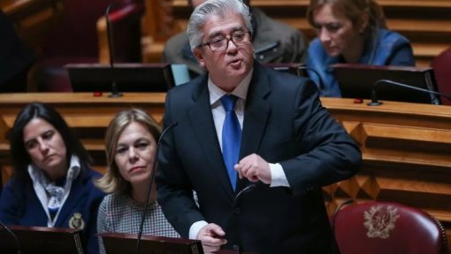Violência contra profissionais de saúde vai ser crime de investigação prioritária