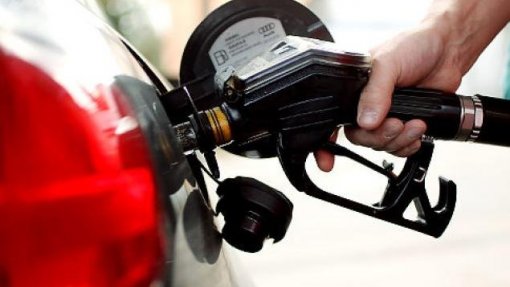 Vírus: Preço do petróleo cai para mínimos desde dezembro de 2018