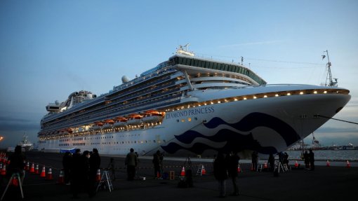 Covid-19: 14 turistas norte-americanos retirados de cruzeiro no Japão