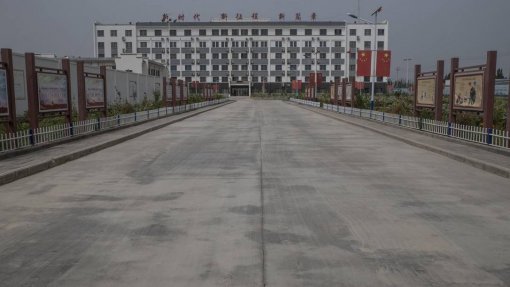 Covid-19: China reporta 500 infetados pelo coronavírus em diferentes prisões