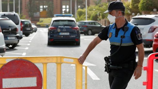 Covid-19: Vizinhos da Itália decidem manter fronteiras abertas
