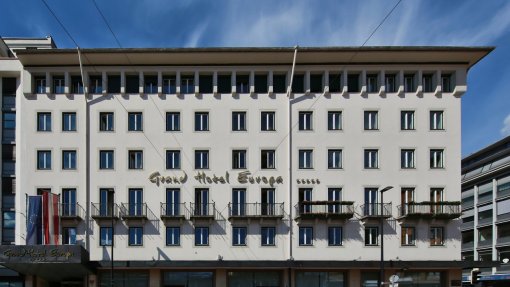 Covid-19: Hotel na Áustria colocado em quarentena devido a suspeitas de vírus