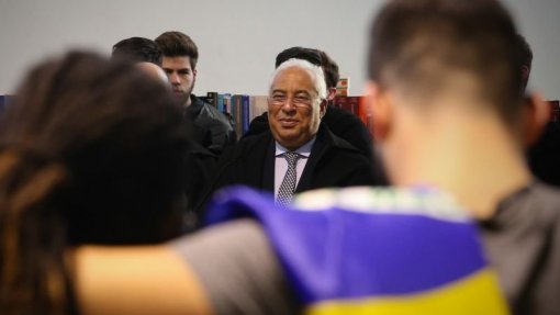 Covid-19: Costa diz que legislação em vigor “é suficiente” e afasta revisão constitucional