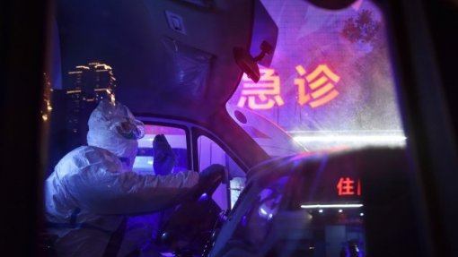 Covid-19: Número de mortos na China ultrapassa os três mil