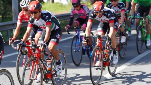 Covid-19: UAE Emirates falha Paris-Nice,Tirreno-Adriático e Milão-San Remo