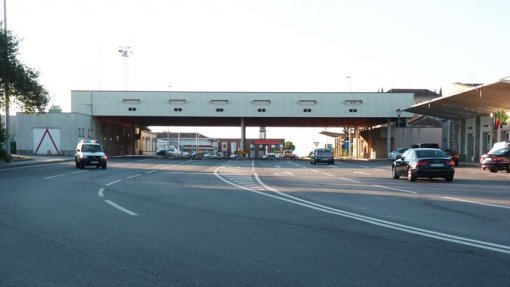 Covid-19: Portugal e Espanha limitam circulação na fronteira a mercadorias e trabalhadores (ATUALIZADA)