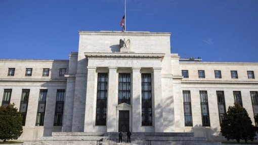 Covid-19: Reserva Federal dos Estados Unidos volta a cortar taxas de juro