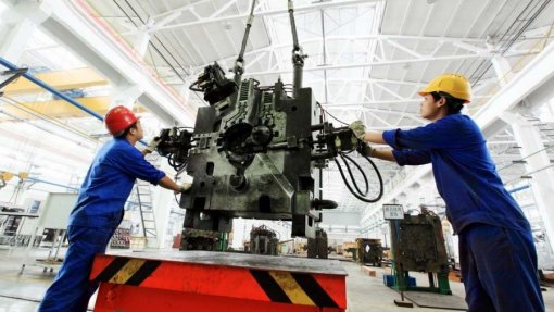 Covid-19: Produção Industrial da China regista maior queda desde que há registo