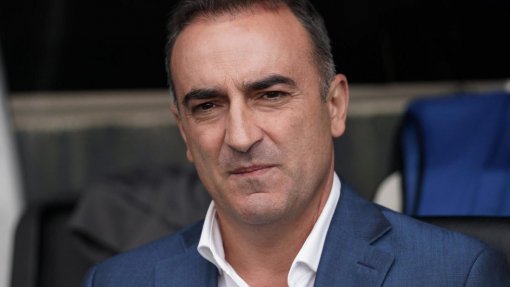 Covid-19: “Futebol ajudou a alertar para a gravidade da situação”, diz Carvalhal