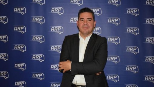 Covid-19: Transportadores pesados de passageiros alertam para “iminente rutura das empresas”