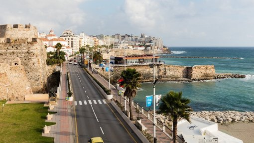 Covid-19: Ceuta autoriza partida de dezenas de turistas retidos