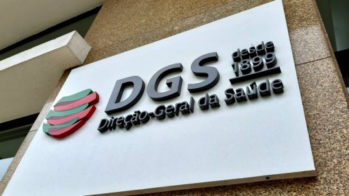 COVID-19: DGS aconselha medidas que assegurem distância entre as pessoas