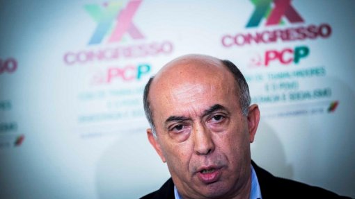 Covid-19: PCP sugere que Portugal peça ajuda à China
