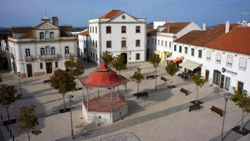 Covid-19: Sobral de Monte Agraço cria enfermaria e desinfeta ruas