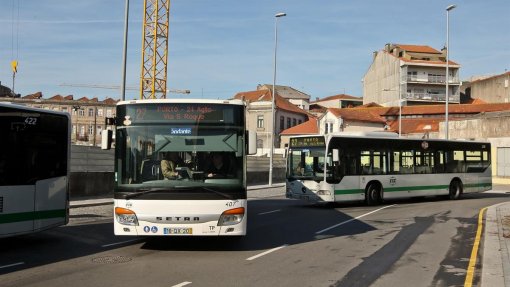 Covid-19: Empresa de transportes de Gondomar reforça carreiras para limitar passageiros