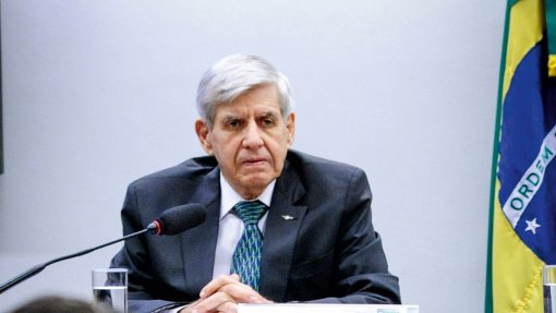 Covid-19: Ministro brasileiro acusou positivo para coronavírus