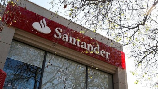 Covid-19: Santander suspende cobrança de comissões nos canais digitais
