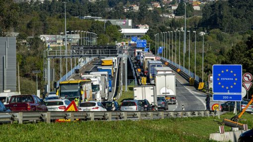 Covid-19: 58 pessoas impedidas de entrar em Portugal no primeiro dia de controlo de fronteiras