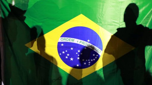 Covid-19: Brasil anuncia subsídios para trabalhadores informais e por conta própria