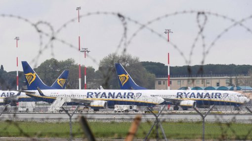 Covid19: Ryanair suspende todas as viagens a partir de quarta-feira