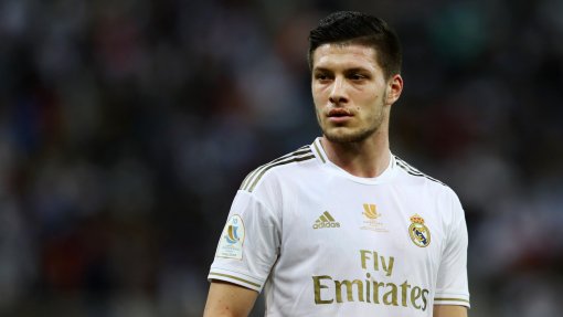 Covid-19: Sérvio Luka Jovic diz ter viajado com autorização do Real Madrid