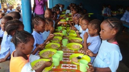 Covid-19: Escolas da ilha cabo-verdiana da Boa Vista fecham já hoje após primeiro caso