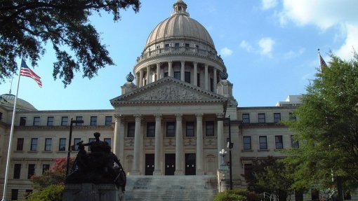 Covid-19: Estado do Mississippi adia eleições internas republicanas