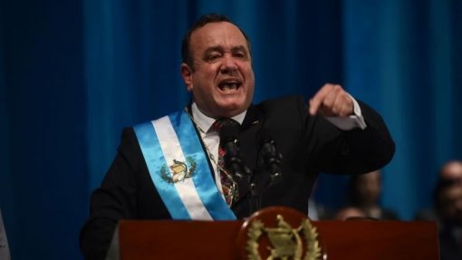Covid-19: Guatemala anuncia toque de recolher com efeitos a partir de domingo