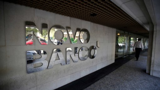 Covid-19: Novo Banco mantém balcões abertos mas fecha à hora de almoço