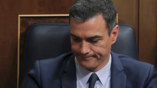 Covid-19: Pedro Sánchez insta UE a coordenar esforços
 