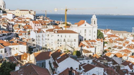 Covid-19: Freguesia de Santo António pede suspensão de taxas a comerciantes de Lisboa
 