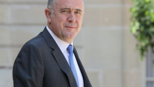 Covid-19: Paris apela aos desempregados para irem trabalhar para o campo