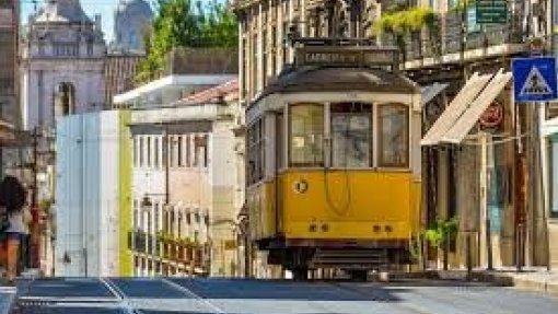 Covid-19: Câmara de Lisboa com 300 milhões de euros para responder à pandemia