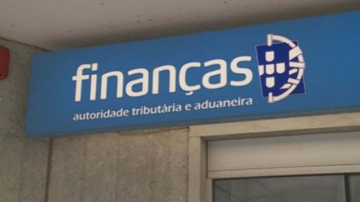 Maia fecha serviço de Finanças após funcionário testar positivo