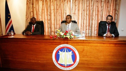 Covid-19: Tribunais de Cabo Verde em funcionamento apenas para casos urgentes