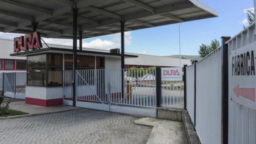 Covid-19: Fábricas da Dura Automotive em Portugal entram em ‘lay-off’
